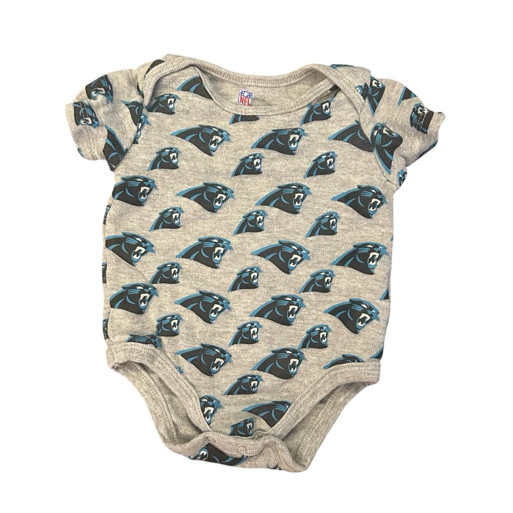 NFL Carolina Panthers Baby Bodysuit 3-6 Months Gray Logo Onesie